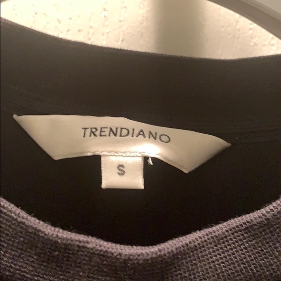 T shirt - Picture 3 of 3